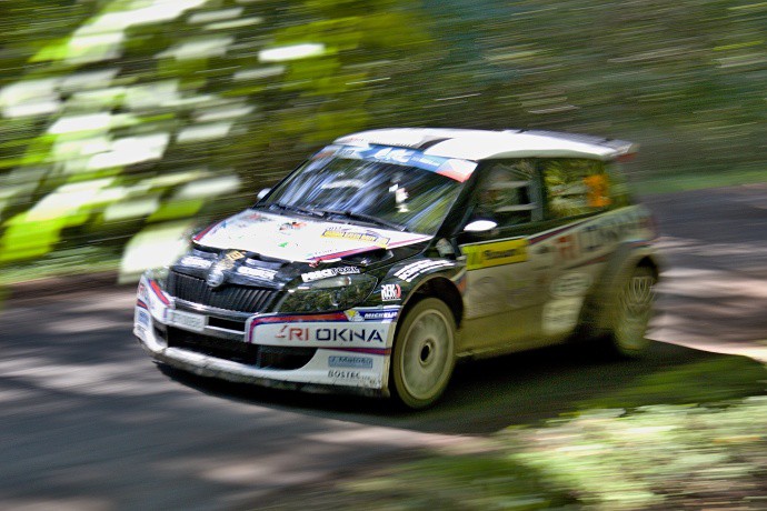 Some superb panning here. That’s the power of experience. And you can see that the driver has that power too. Author: Jaroslav Marek