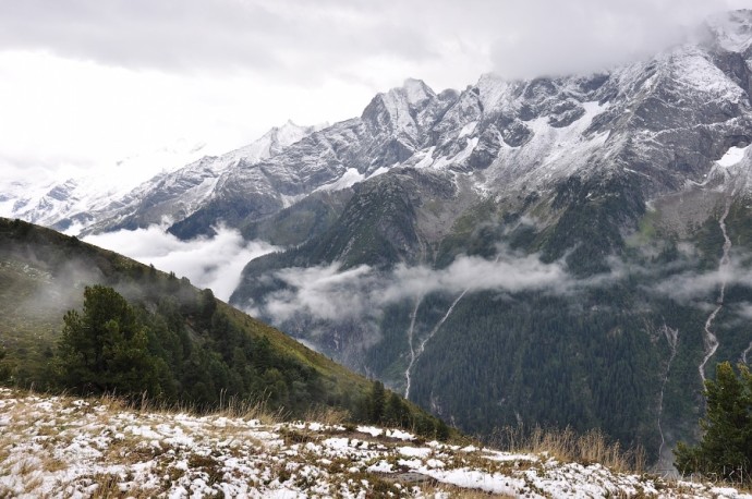 A well-crafted landscape photograph that captures the mountains’ mood and their weather, with its minute-to-minute changes. Photo: leszekbesczcynski