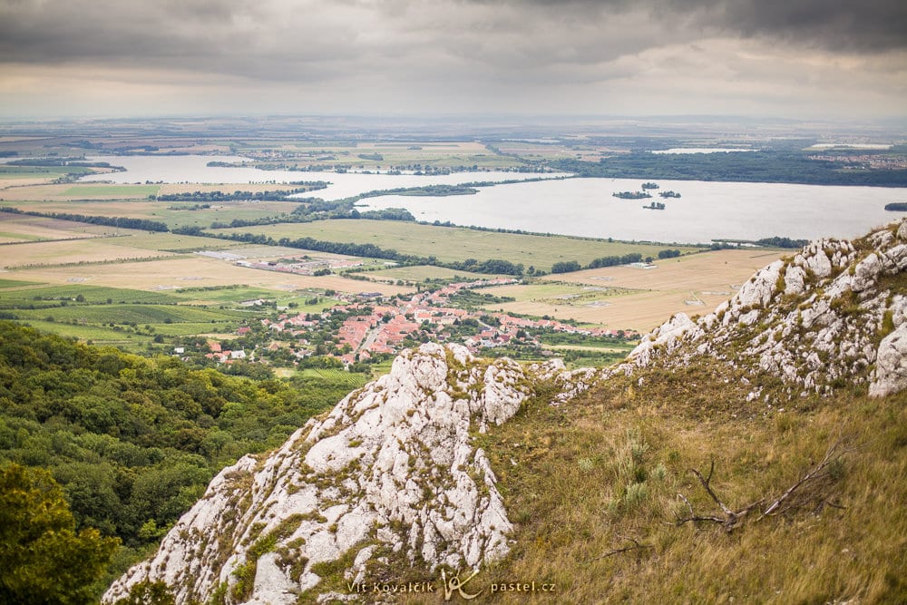 A landscape seen through a 50mm lens. Canon 5D Mark III, Sigma 50/1.4 DG, 1/1600 s, f/1.4, ISO 100, focal length 50 mm