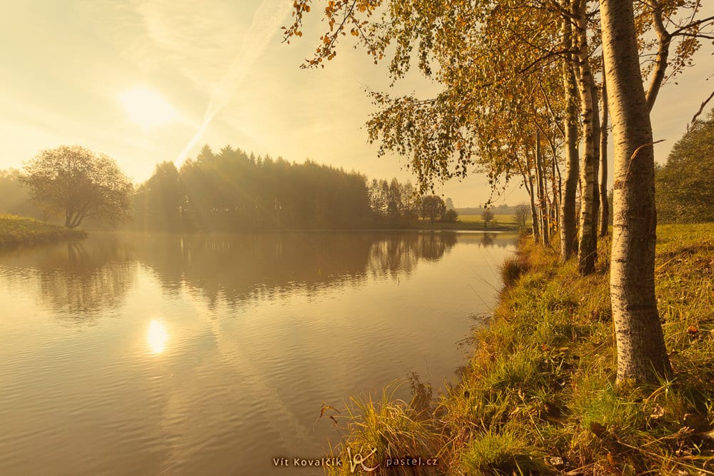A surface reflection and framing together in one photo. Canon 5D Mark II, Canon EF 16-35/2.8 II, 1/500 s, f/8, ISO 100, focal length 16 mm