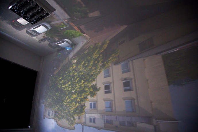 Since the image is flipped, we have cars on our ceiling and clouds on our carpet. Canon 6D, EF 24-105 mm F/4 L IS USM at 24 mm, time 30 s, F 4.5 and ISO 1600.