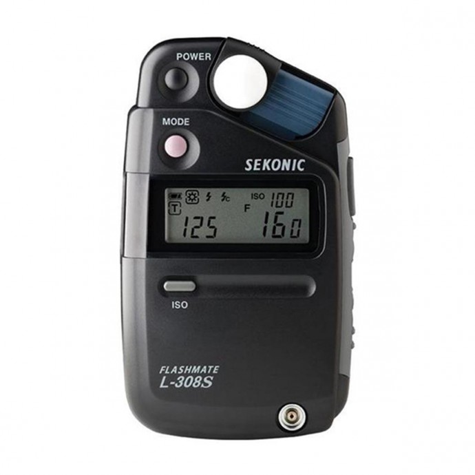 A top-quality exposure meter that measures both natural light and flash light. 