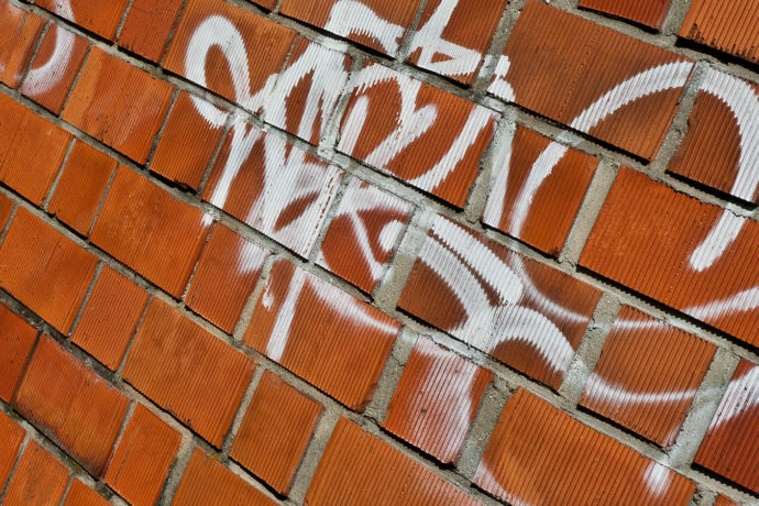 When you’re taking deliberately tilted photos, the city is a great place to find suitable subjects—like this brick wall. Panasonic Lumix DMC-LX 3, 1/500 s, f/8, ISO 100, focus 12.1 mm (57 mm equiv.) 