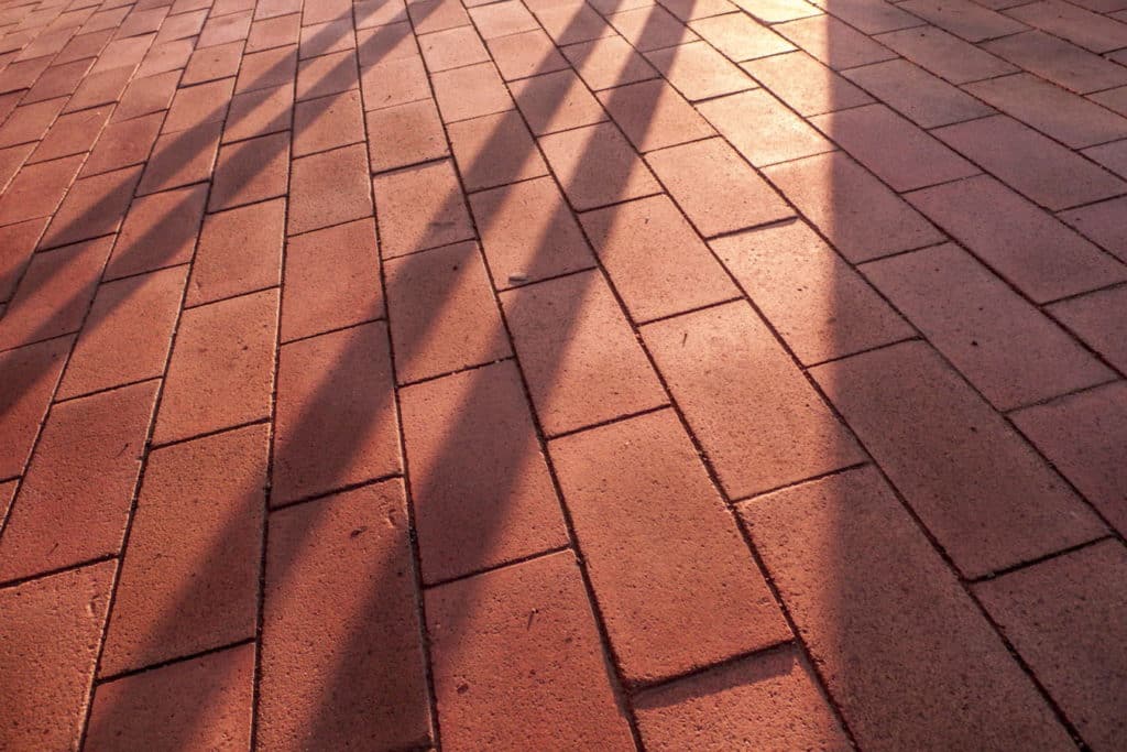 This picture is made up of two rhythmic elements—the repeating tile pattern is intersected by the lines of the shadows. Here again, the real subject is the mood of the picture’s light. Panasonic Lumix DMC-LX 3, 1/100 s, f/2.8, ISO 100, focal length 5.1 mm (24 mm equiv.) 