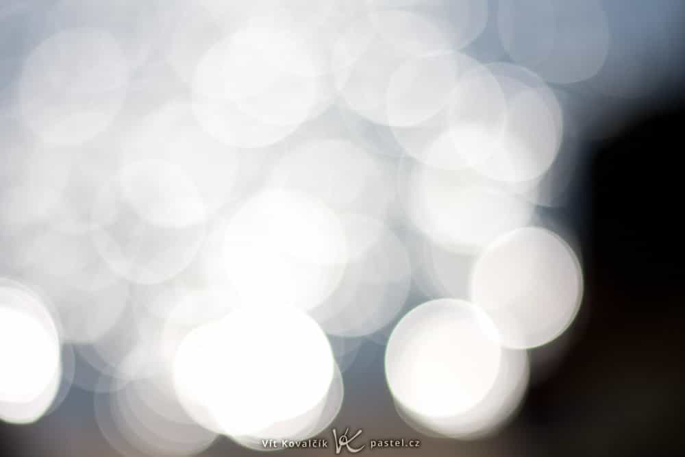 Elegant bokeh from a cheap 50/1.8 lens. Canon 40D, Canon 50/1.8 II, 1/8000 s, f/1,8, ISO 100, focal length 50 mm