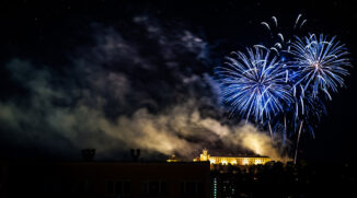 Learn the Right Way to Photograph Fireworks: Fireworks at the Špilberk Castle in Brno, Czech Republic.