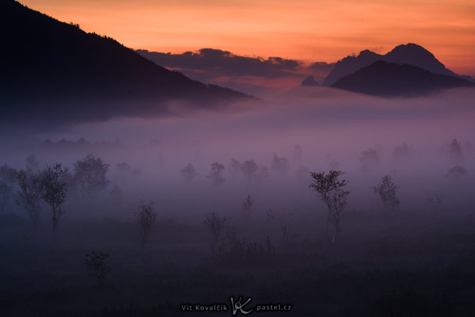 How to Photograph Fog: a fog at 6 AM.