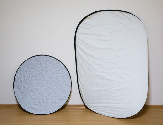 Reflectors of different sizes.