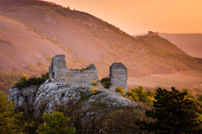 Benefits of Telephoto Lenses for Landscapes: two castles.