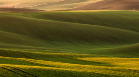 Discover the Benefits of Telephoto Lenses for Landscapes