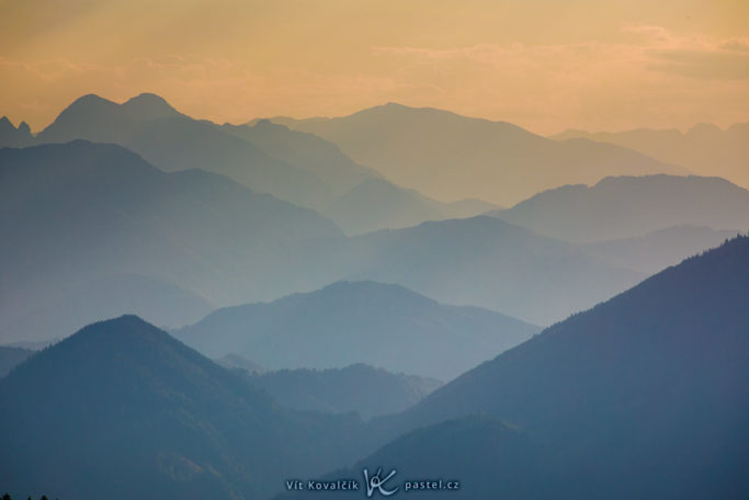 Benefits of Telephoto Lenses for Landscapes: a detail picked out from mountains on the horizon.