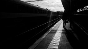 Taking Pictures With Your Phone: Hold It Right and Compose It Right
