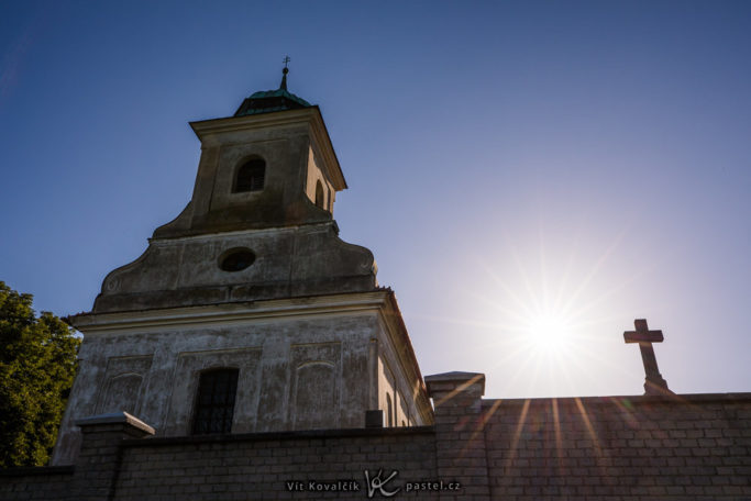 Simple Exercise to Improve a Photo Composition: a detail shot with visible sun.