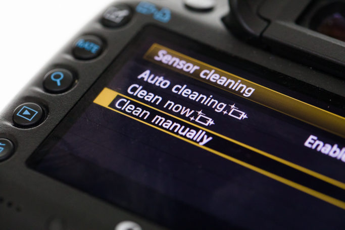 the menu for setting up sensor cleaning.