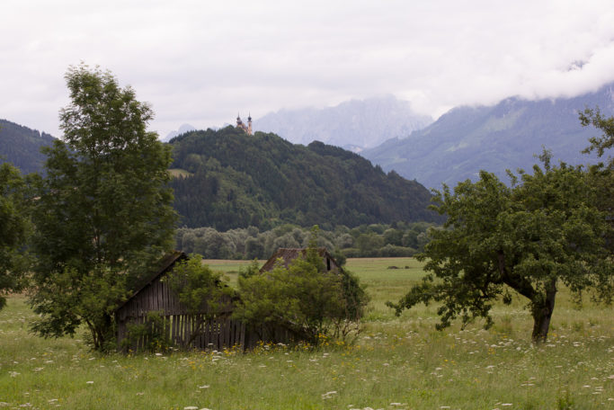 Photographing landscapes in rain and shine: original picture from camera.