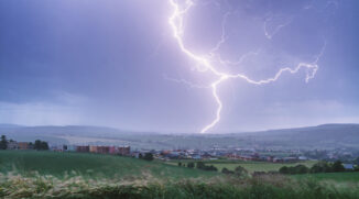 How to Photograph Lightning: Become a Master of Storms