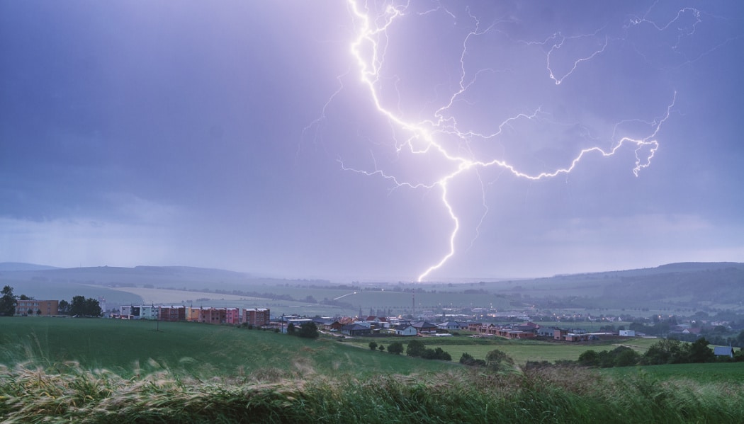 How to Photograph Lightning: Become a Master of Storms