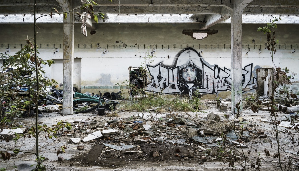 Urbex: Mastering Light and Composition