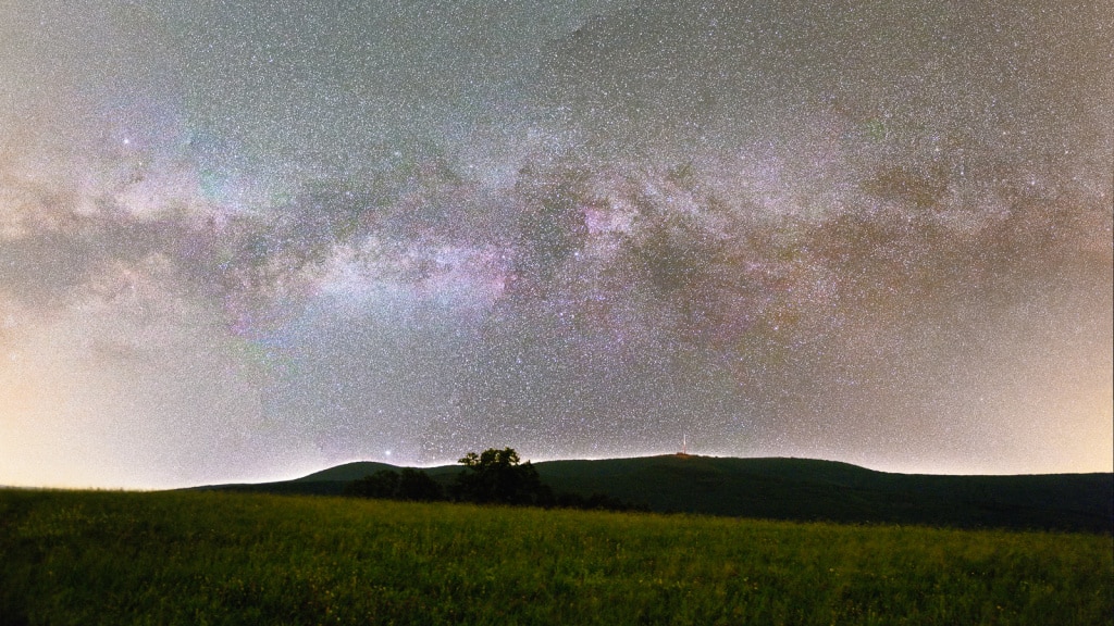 Photographing Landscapes at Night - milky way panorama