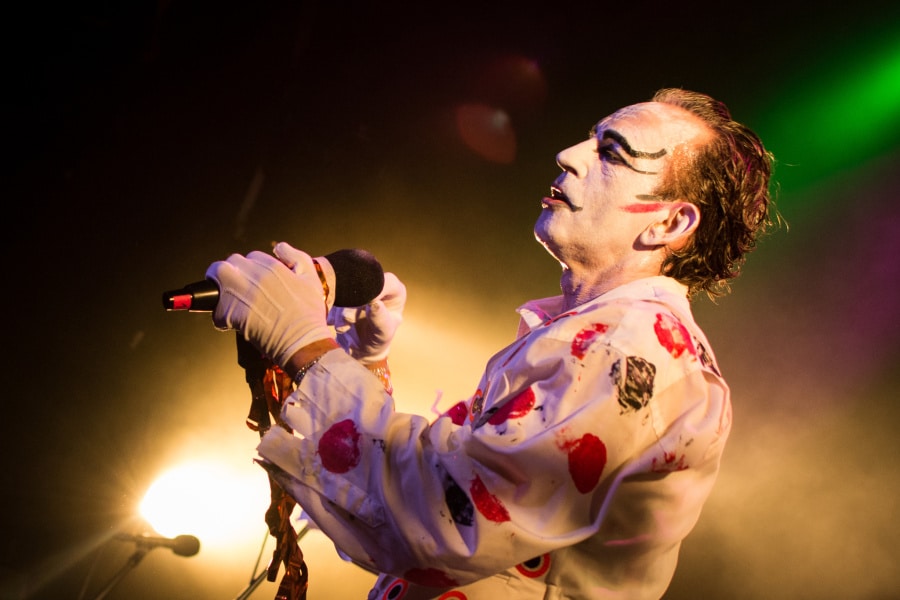 How to Photograph Concerts - getting close The Adicts