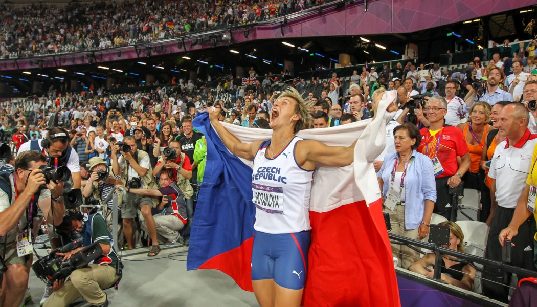 Athletics Photographer Aleš Gräf: How Usain Bolt Made Me Fall Off a Table (But Not Really) - Barbora Špotáková celebrating her victory in London Olympics