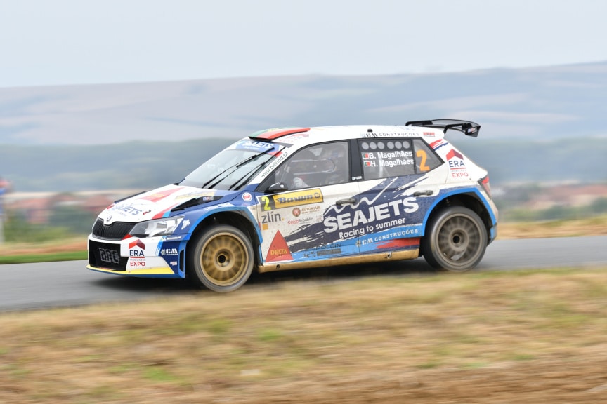 3 Practical Examples of How to Edit Car Racing Photos