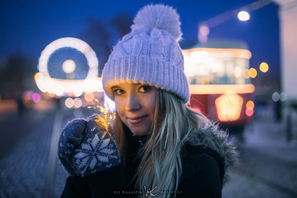 Foundations of Portrait Composition Part II - girl in white hat