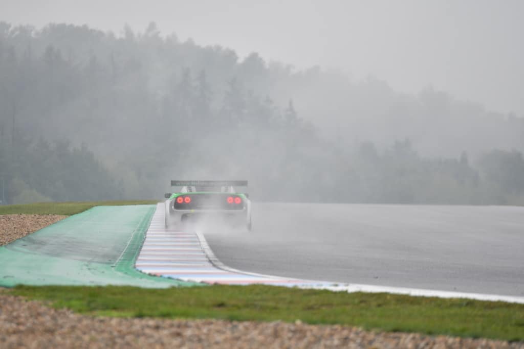 How to Edit Car Racing Photos - original photo no. 3