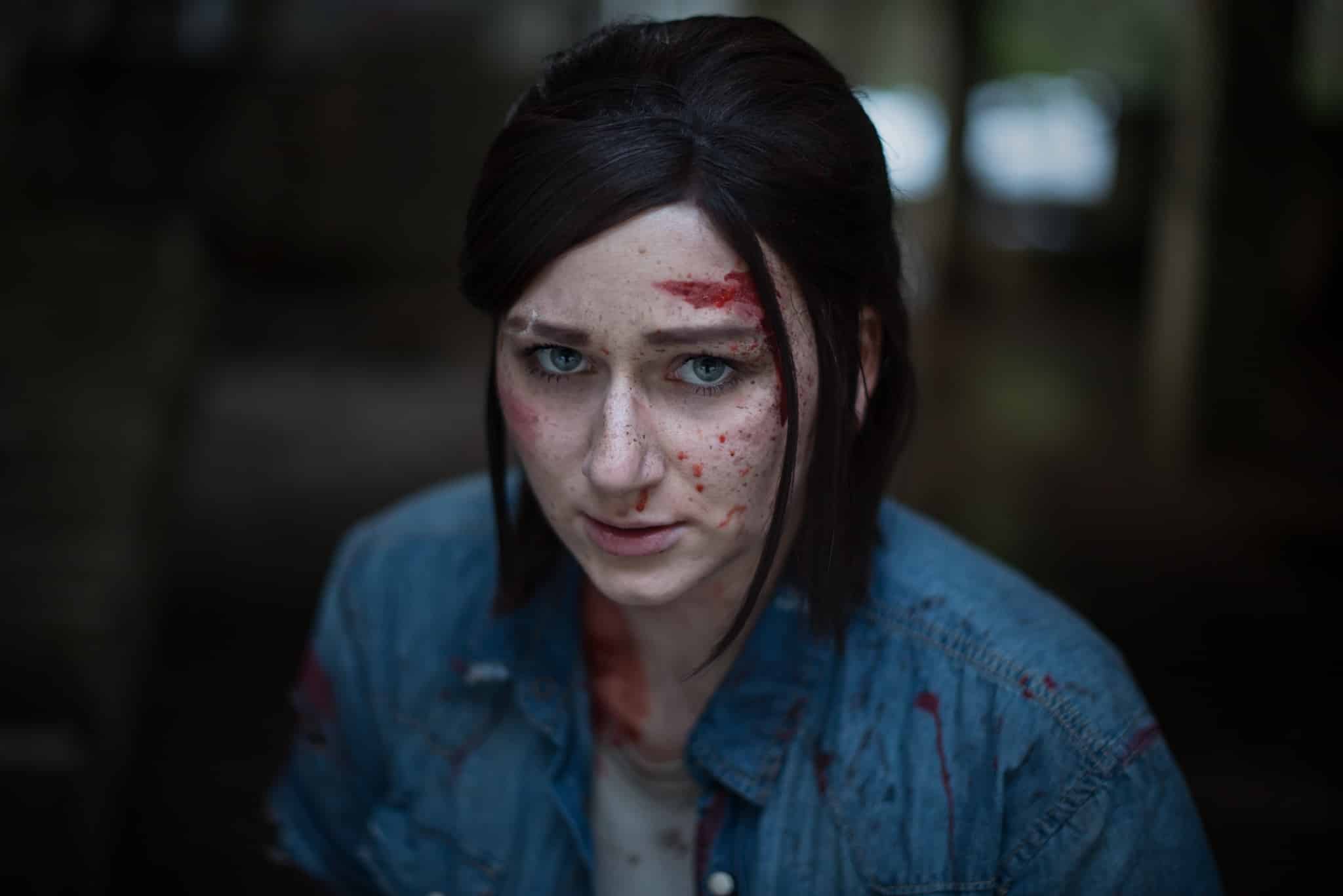 How to Photograph a Cosplay - Ellie cosplay close-up photo