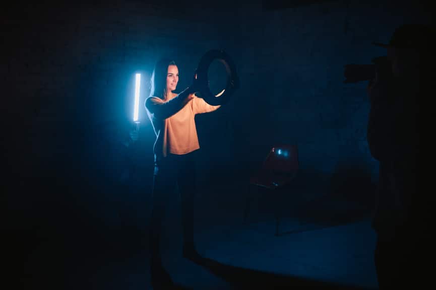 Portraits With an LED Ring Light - backstage