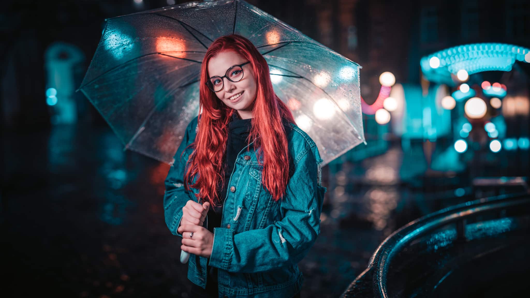 How Can You Get Stronger Bokeh? - girl with umbrella