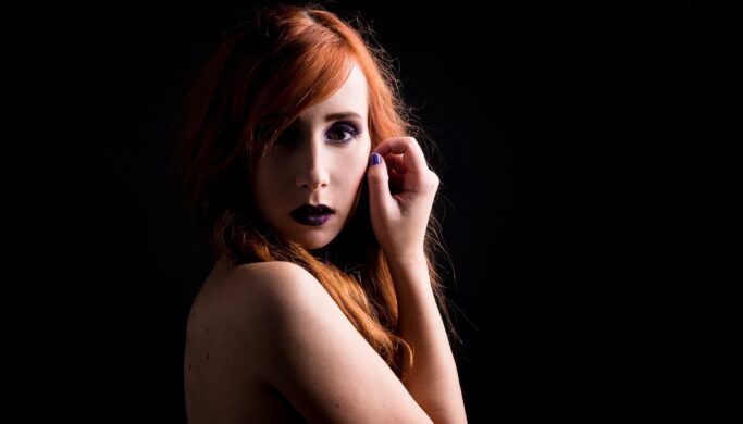 Self-portraits, or: How to Photograph Yourself Quickly, Easily, and Well