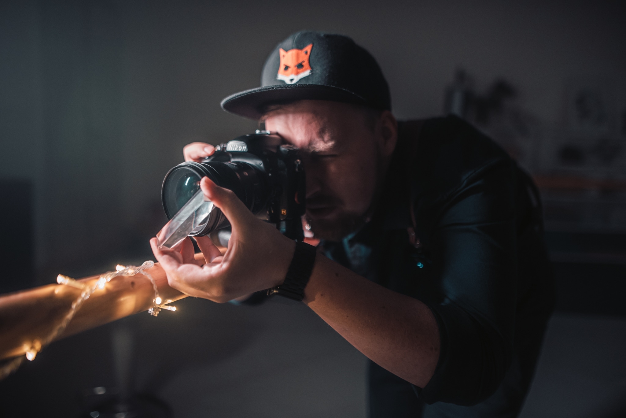 Want Truly Original Portrait Lighting? Then Experiment With Reflections and Refraction!