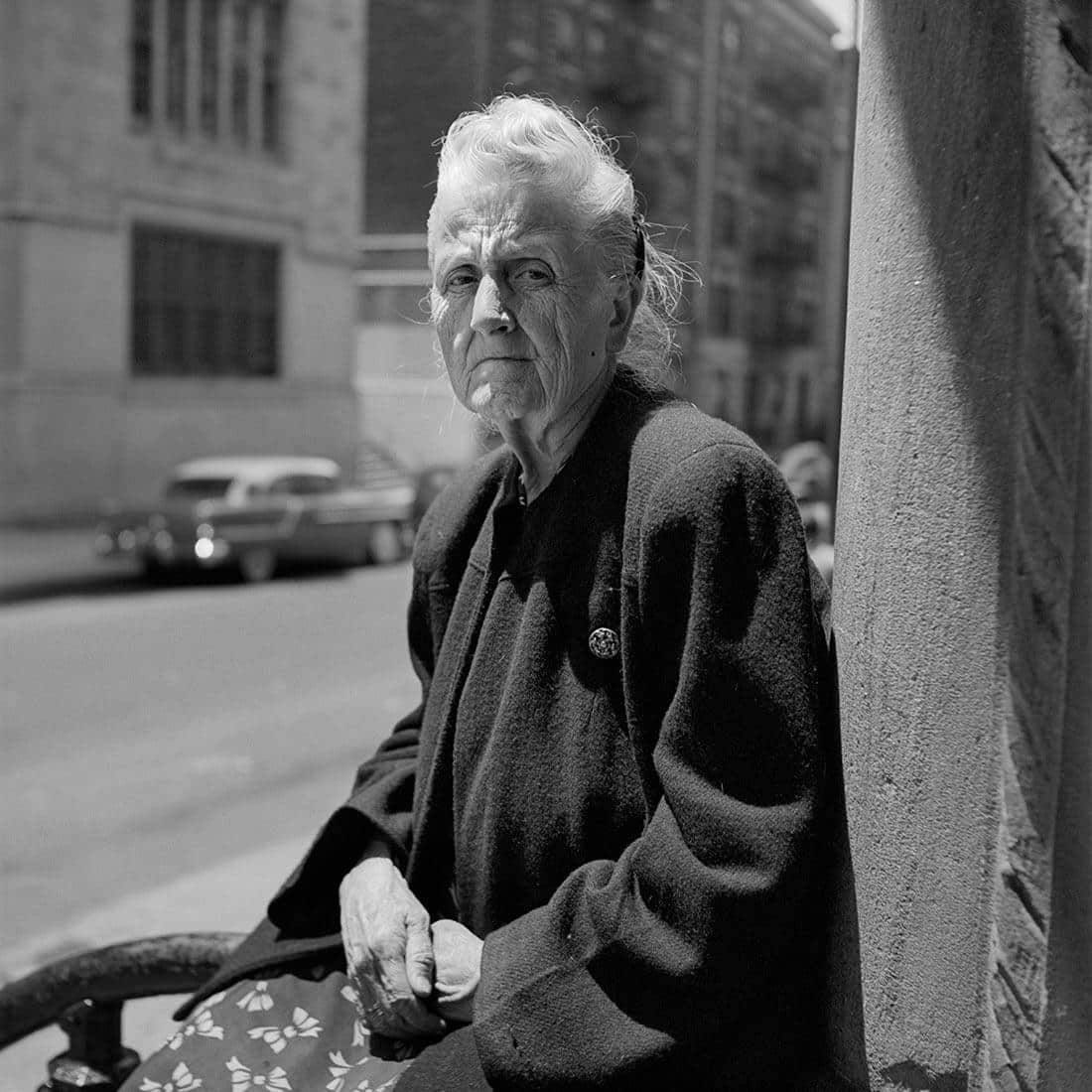 8 Clues to Better Street Photography in the Works of Vivian Maier