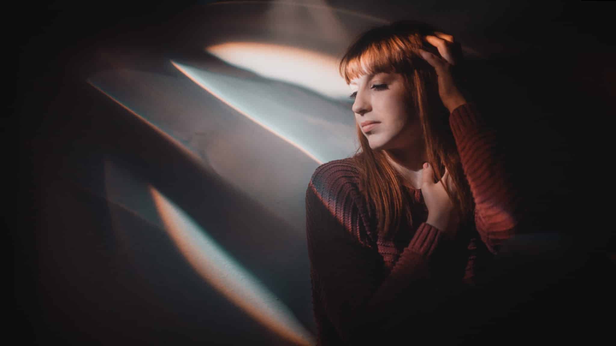 Want Truly Original Portrait Lighting? Then Experiment With Reflections and Refraction!