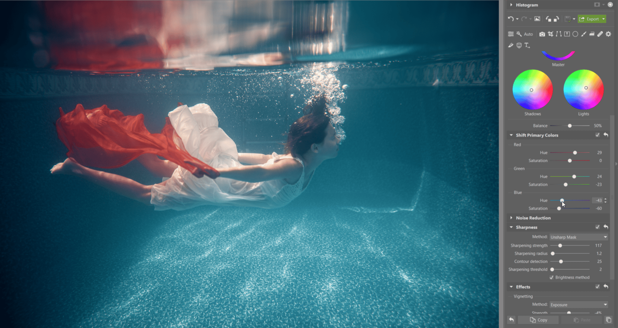 How to Brighten up Your Underwater Photos