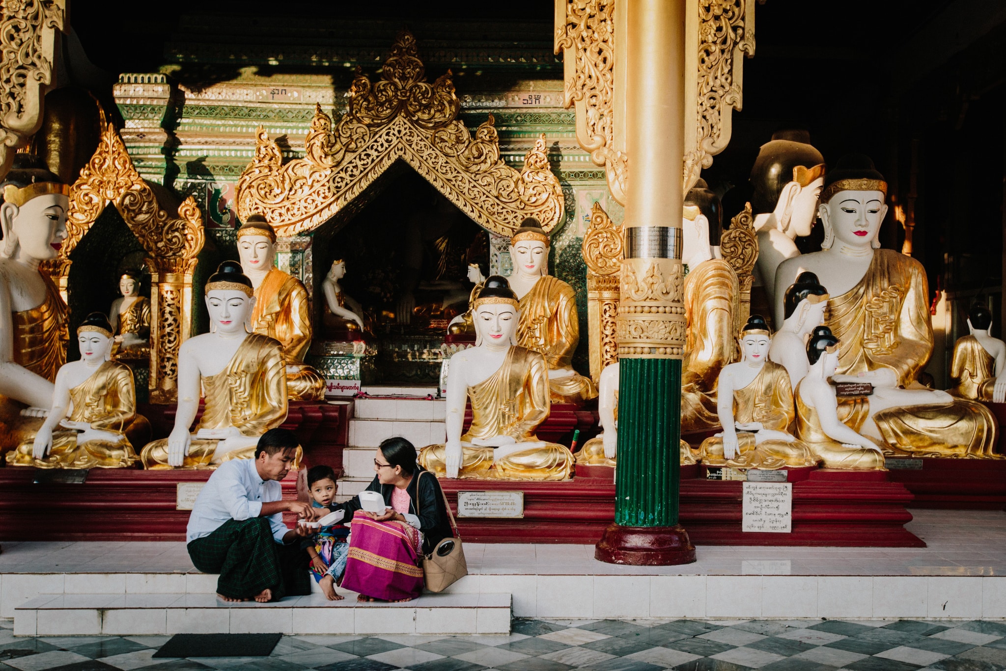 Photography Ethics: How to Take Pictures While Not Harming Others or Yourself