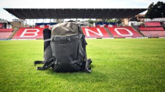 Choosing Gear for Sports Photography III: How Should You Choose Your Accessories?