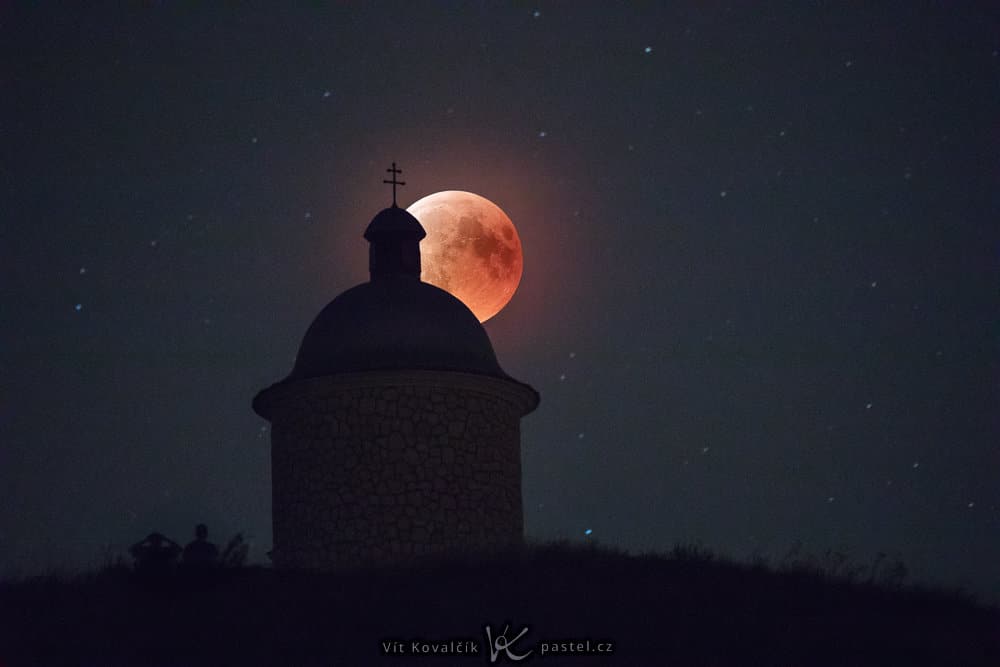 How to photograph the Moon – landscape photography