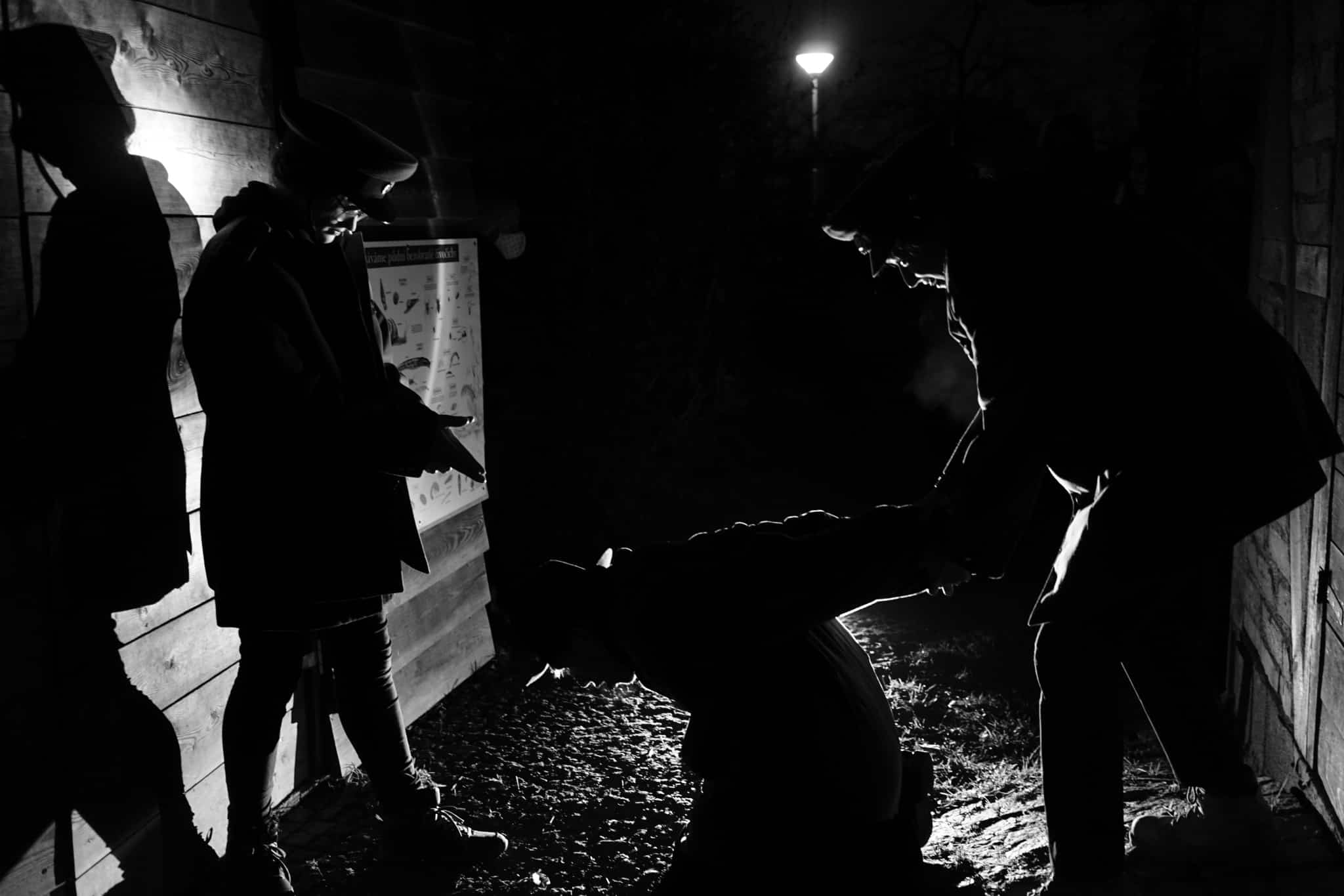Crimes after dark-How to do a Film Noir photoshoot