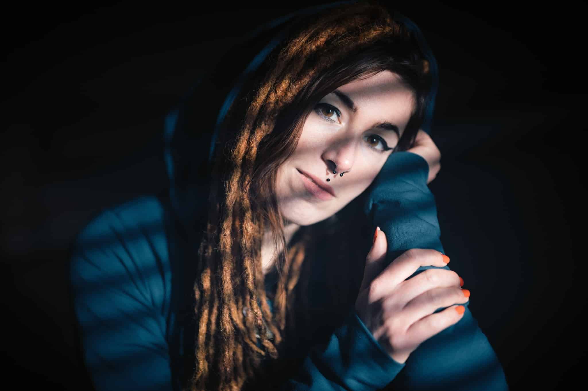 Effective light rays: how to easily create and use them in your photography