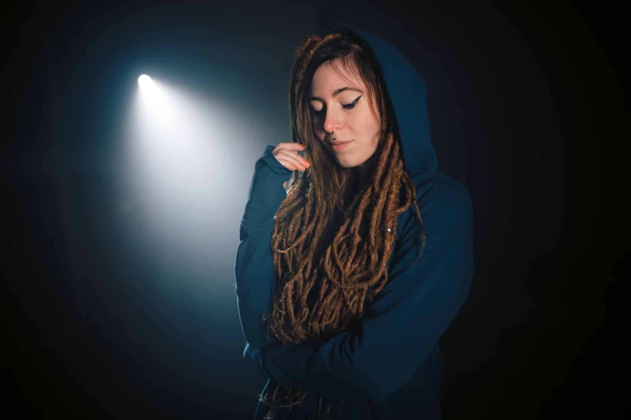 Effective light rays: how to easily create and use them in your photography