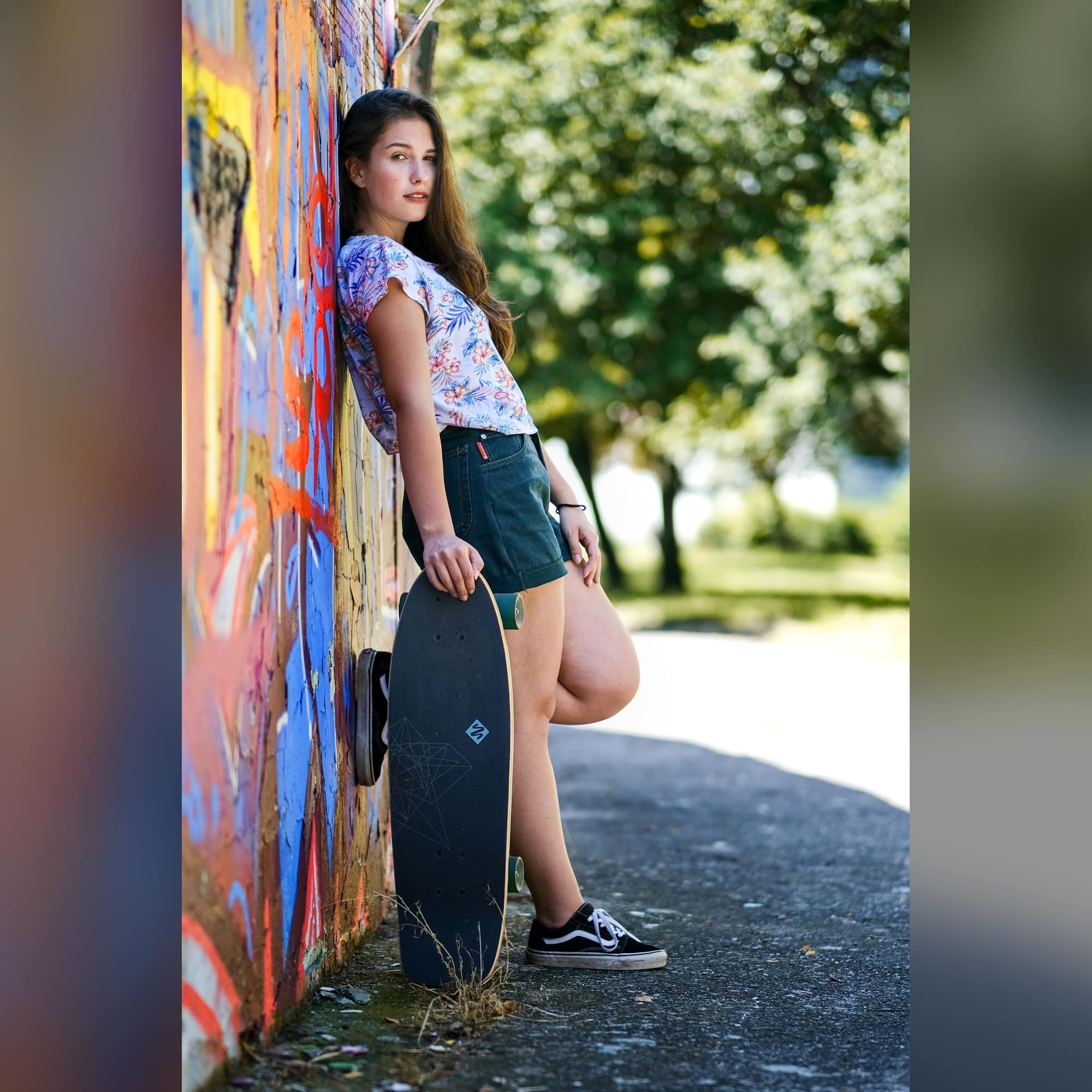 Editing Photos for Instagram: add borders and avoid cropping