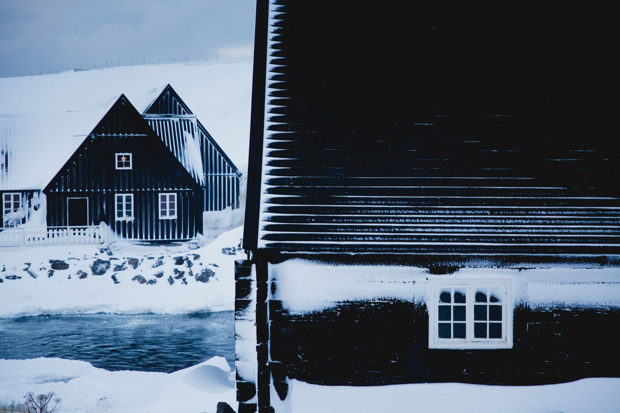Photograph minimalistically and find beauty in simplicity