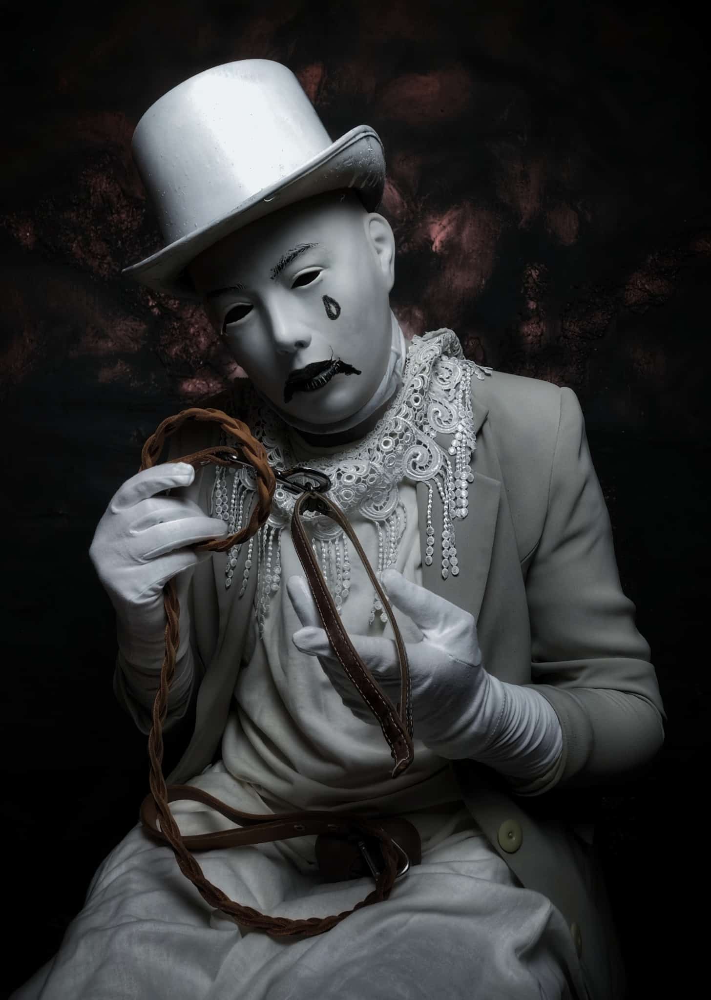 Horror photographer Peter Murín: Masks are the incognito, the mysterious. I shape precisely the expression I desire.