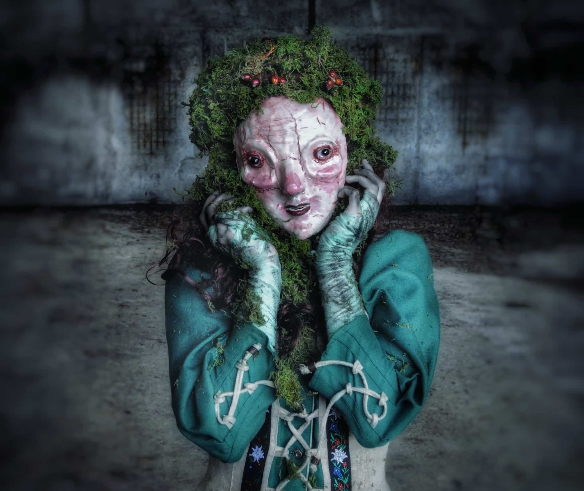 Horror photographer Peter Murín: Masks are the incognito, the mysterious. I shape precisely the expression I desire.