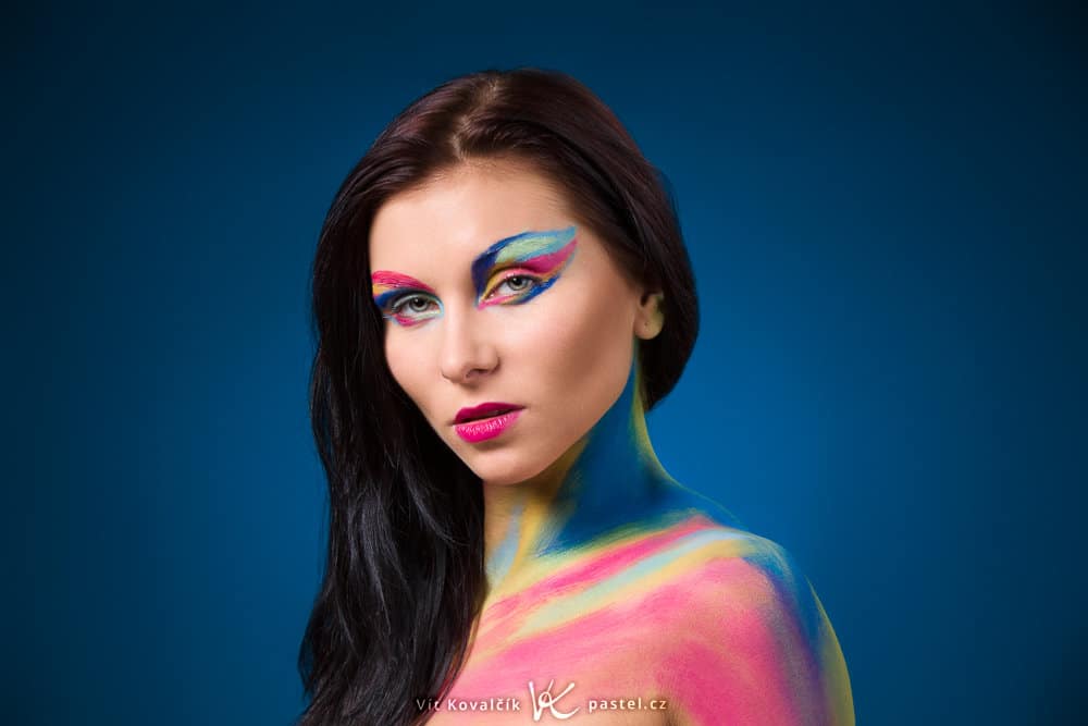 What Type of Background, colored light