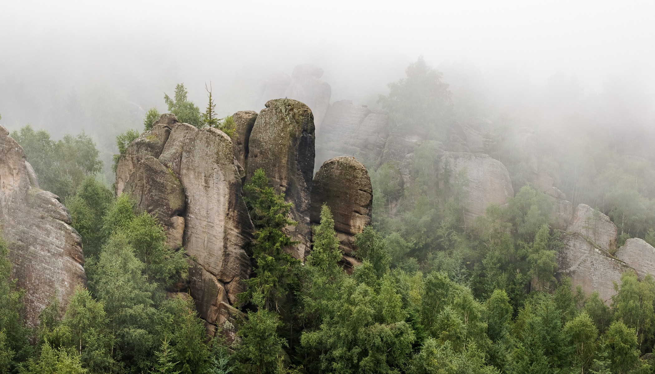 Photo Story Rock Formations in the Fog