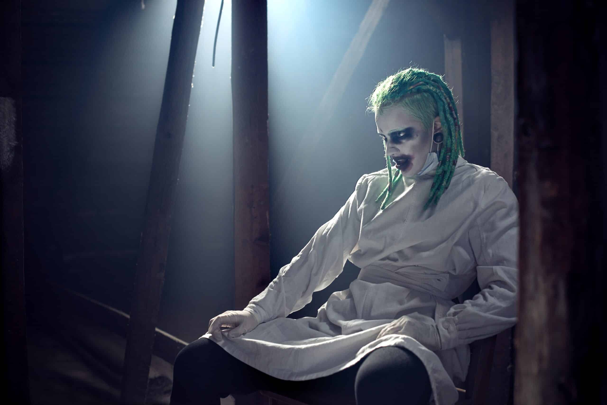 Urbex-Style Portraits