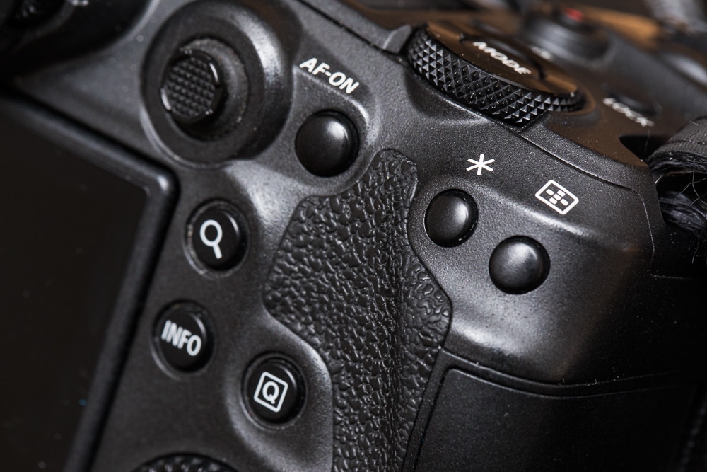 Autofocus in Mirrorless Cameras